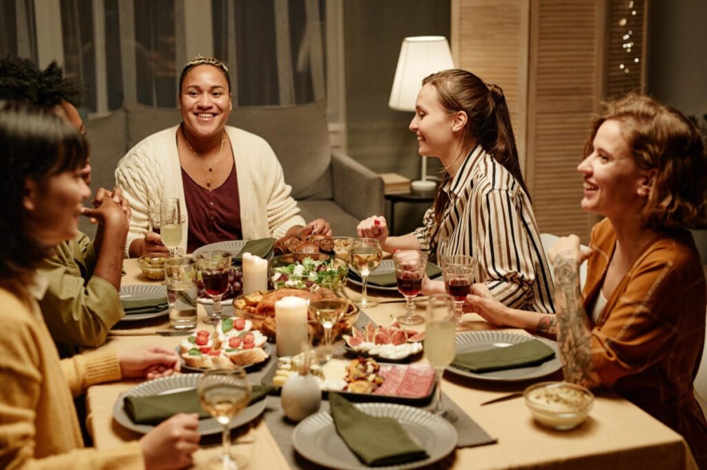 How to Handle Social Events and Dinners While Intermittent Fasting