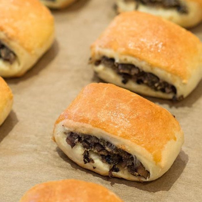 Keto Paszteciki (Polish Pasties)