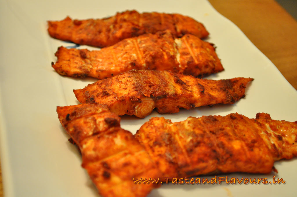 Oven-Baked Citrus Salmon Fillet with Steamed Broccoli & Asparagus