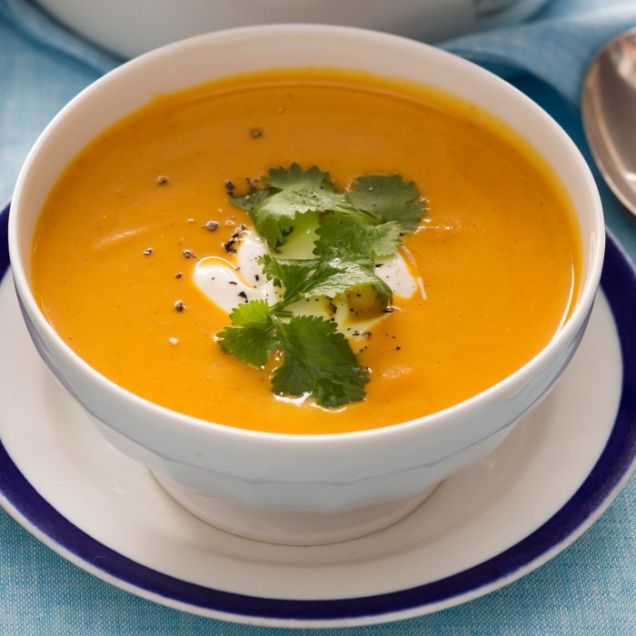 Low-Carb Moroccan Carrot Soup