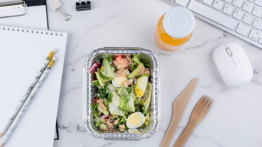 16:8 Fasting with a 9-to-5 Work Schedule: Daily Routine & Meal Plan